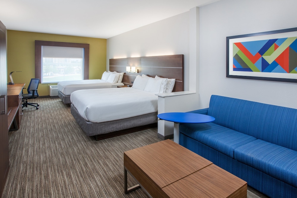 Suite, 1 Queen Bed, Accessible (Communication) - Photo 3