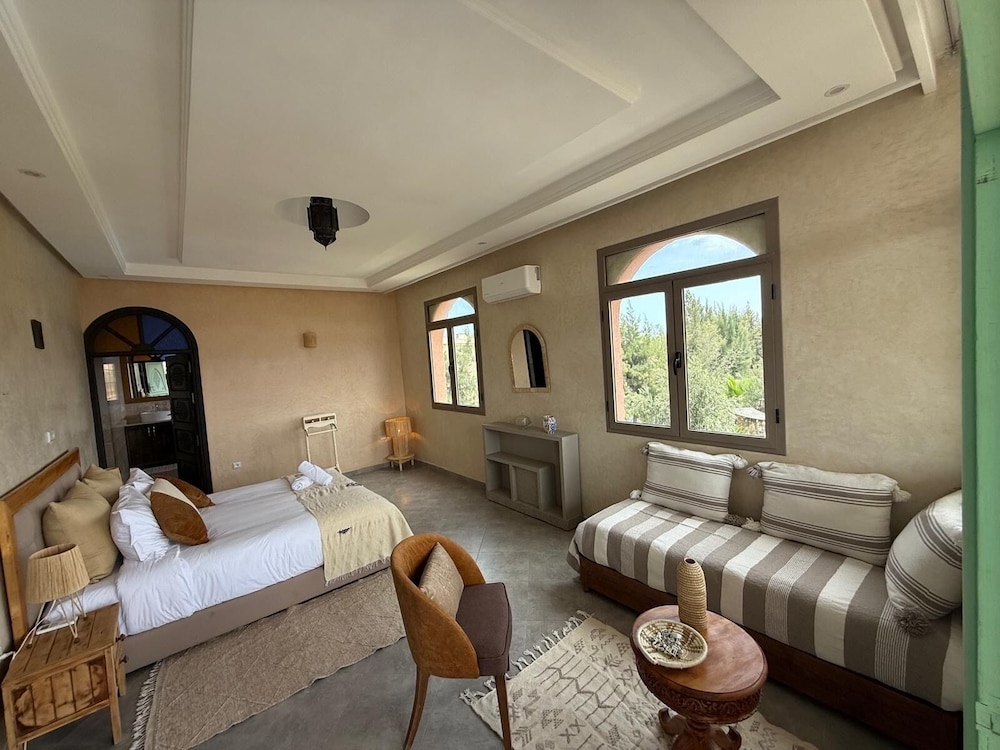Comfort Triple Room, Pool View photo 2