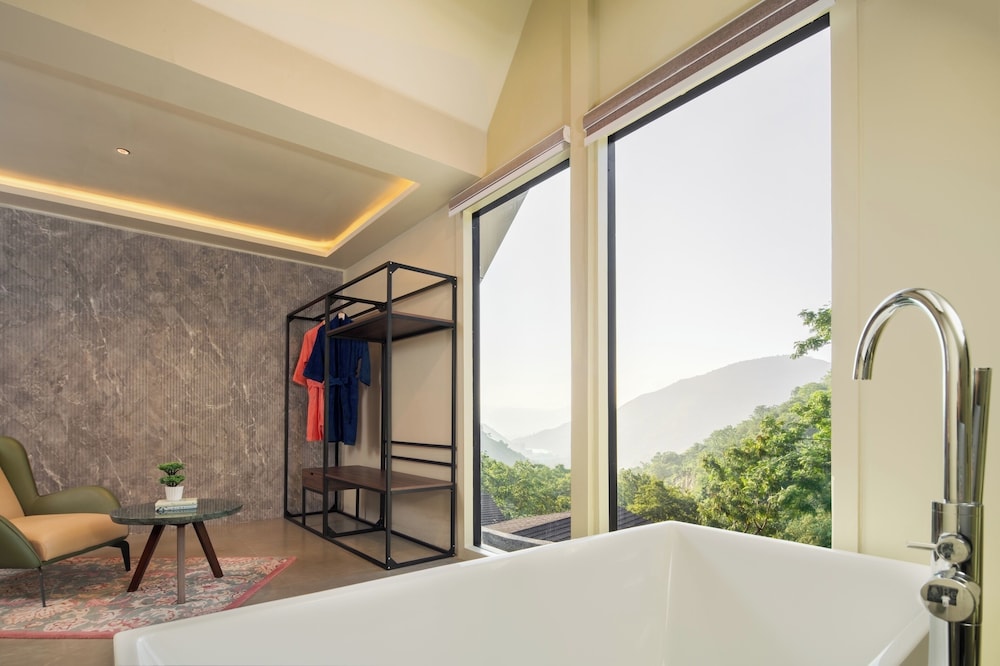 Luxury Studio Suite photo 3