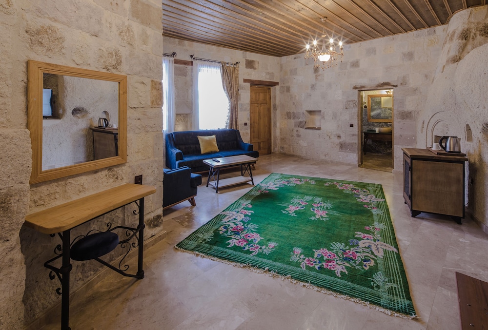 Design Suite, Garden View