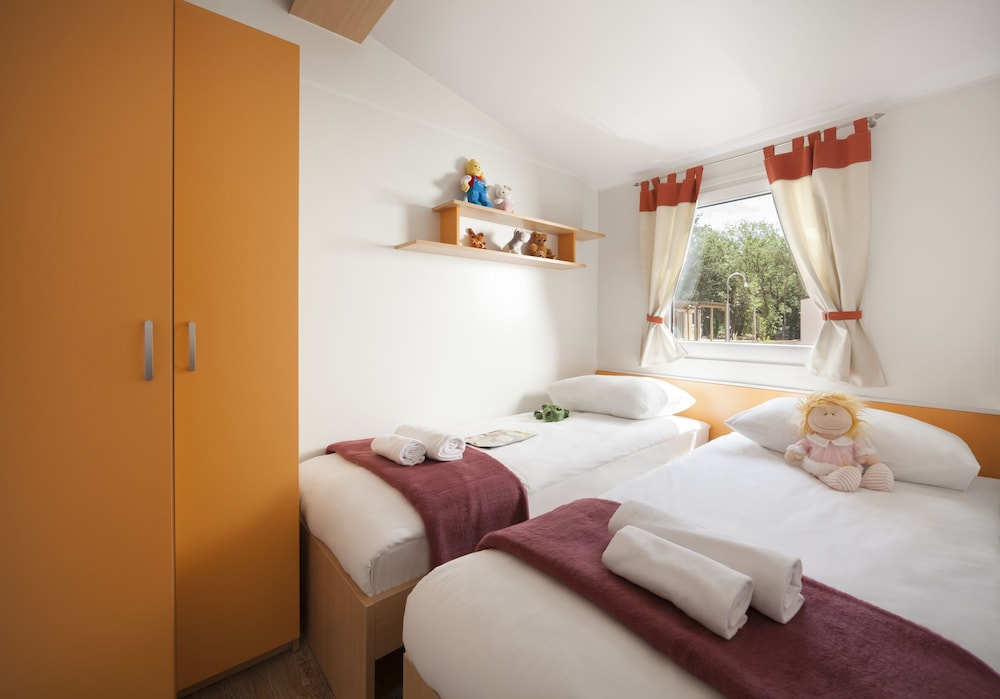 Premium Mobile Home, Terrace photo 2