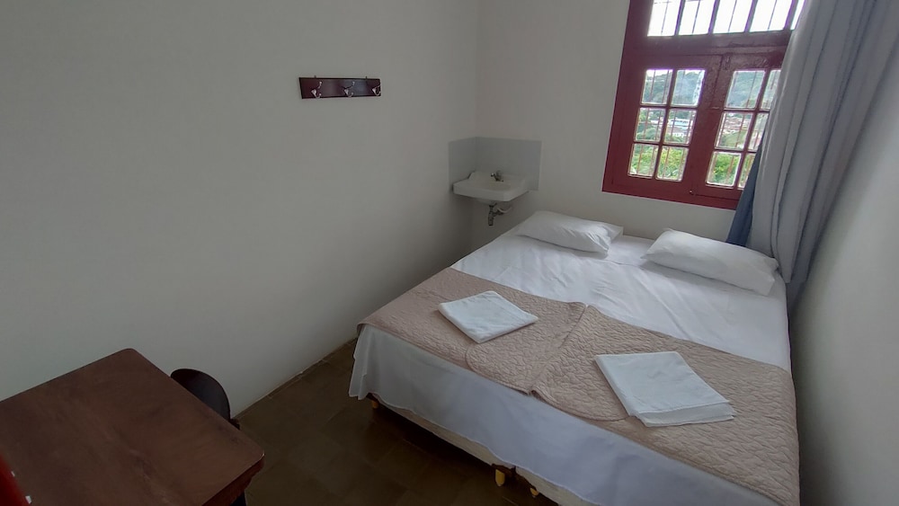 Basic Twin Room 1 photo 3