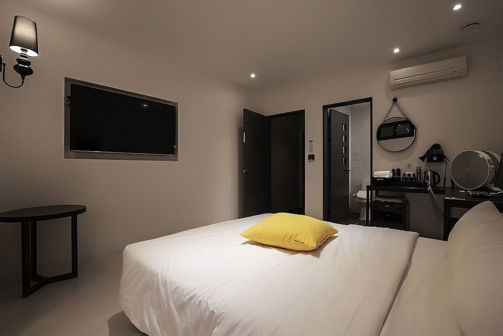 Premium Room - Photo 2