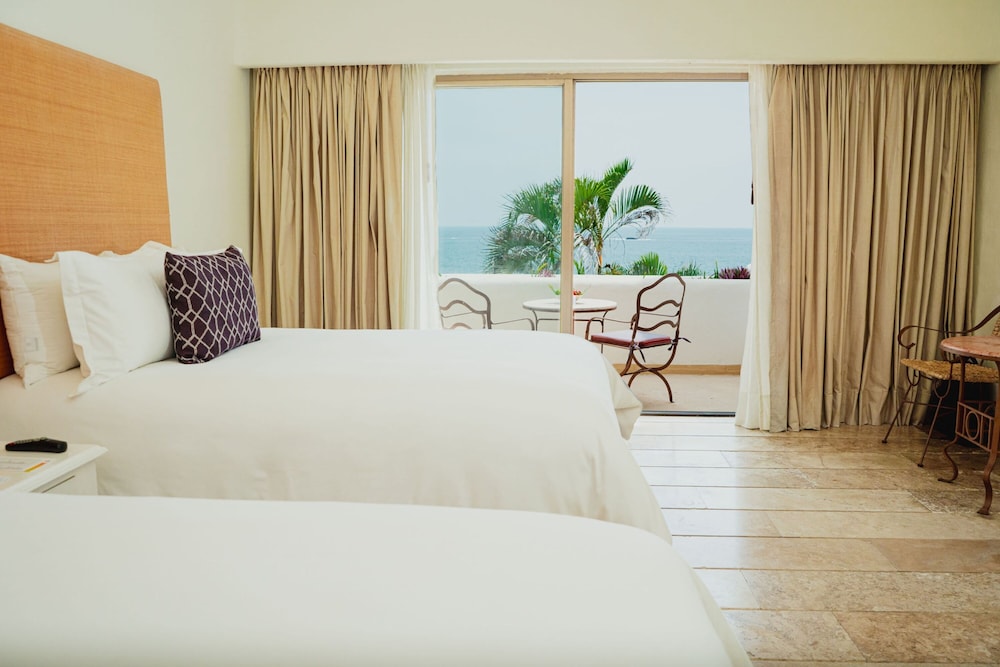 Deluxe two beds sea view - Photo 10
