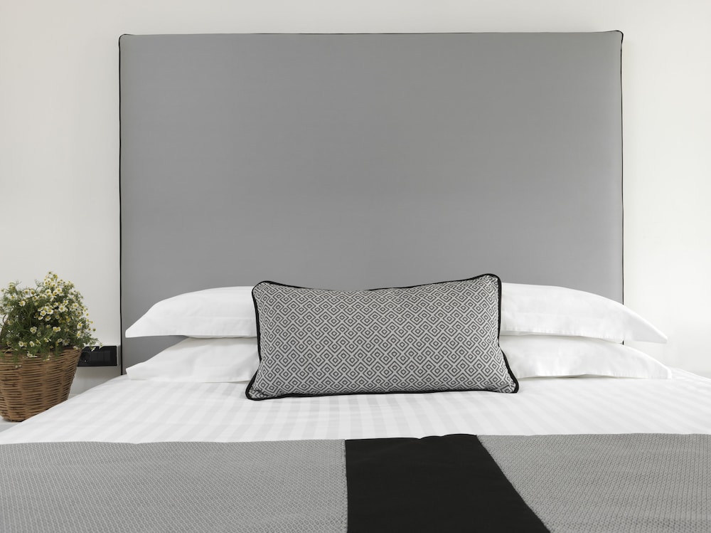 Double or Twin Room, 1 Bedroom, Balcony - Photo 3