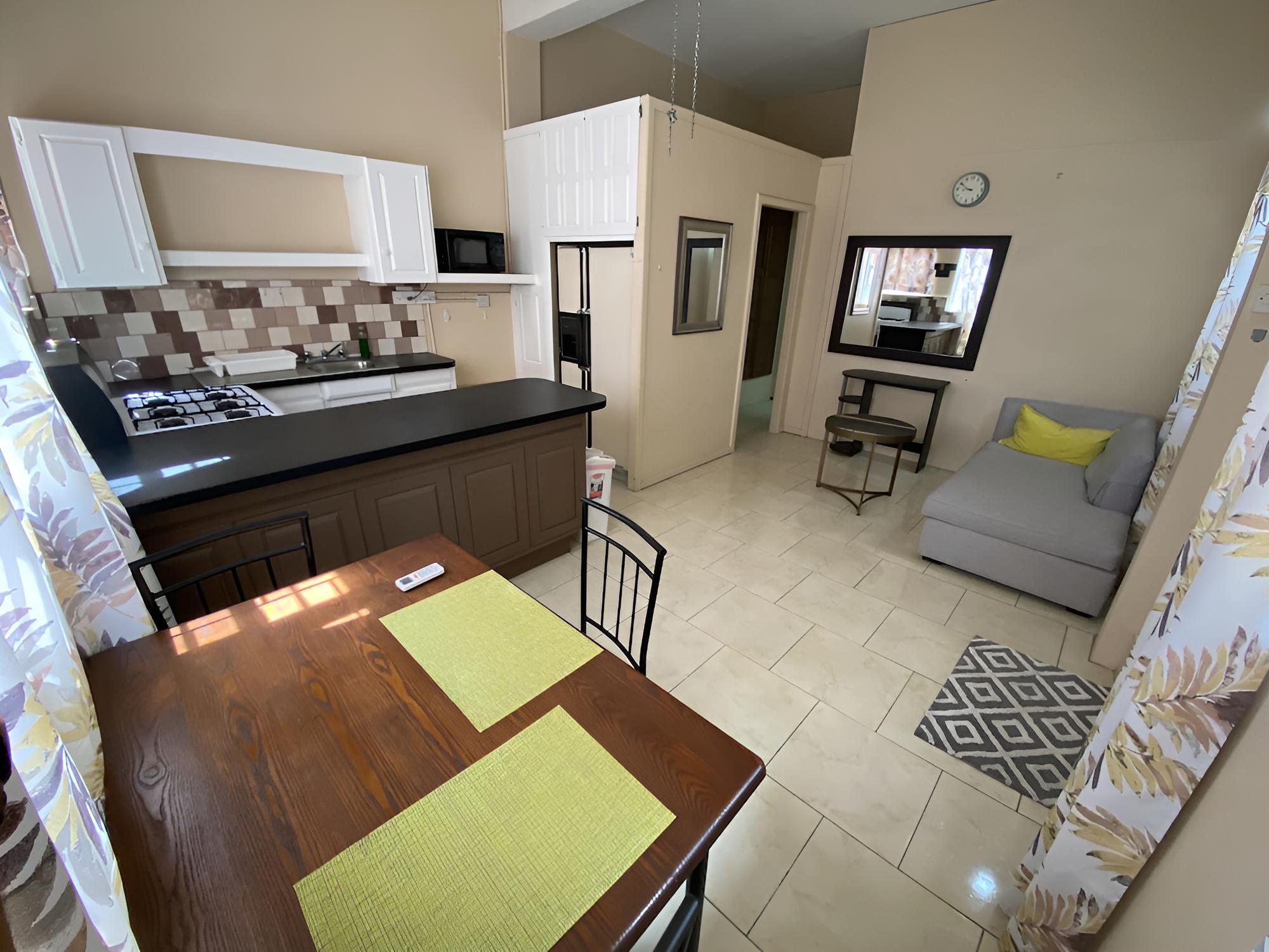 Executive Apartment photo 2