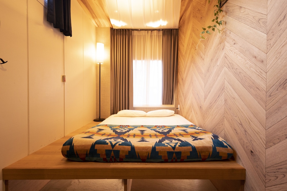 Standard Double Room Shared Shower Room photo 2