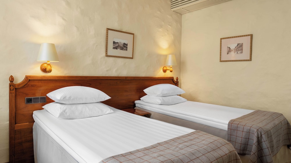 Classic Double or Twin Room - Photo 5