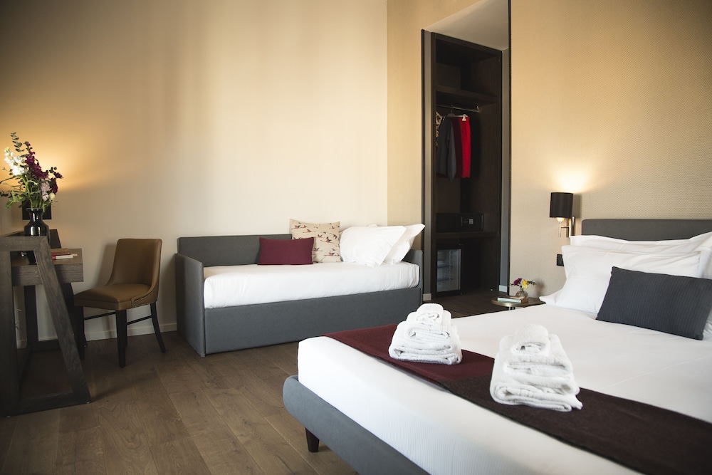 Deluxe Triple Room photo 3