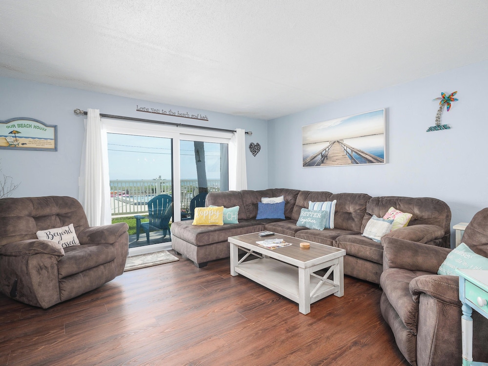Condo, Multiple Beds, Pool View (0 - No Pets Allowed) photo 3