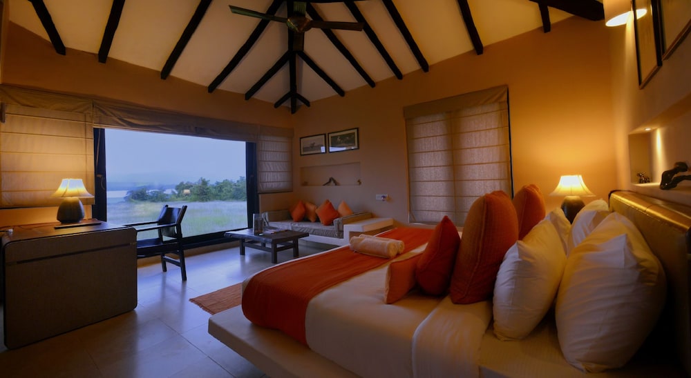 Luxury Cottage, 1 King Bed, Non Smoking photo 2