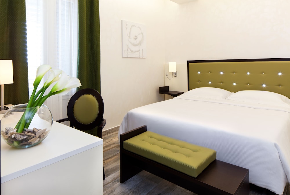 Deluxe Twin Room (Modern) photo 2