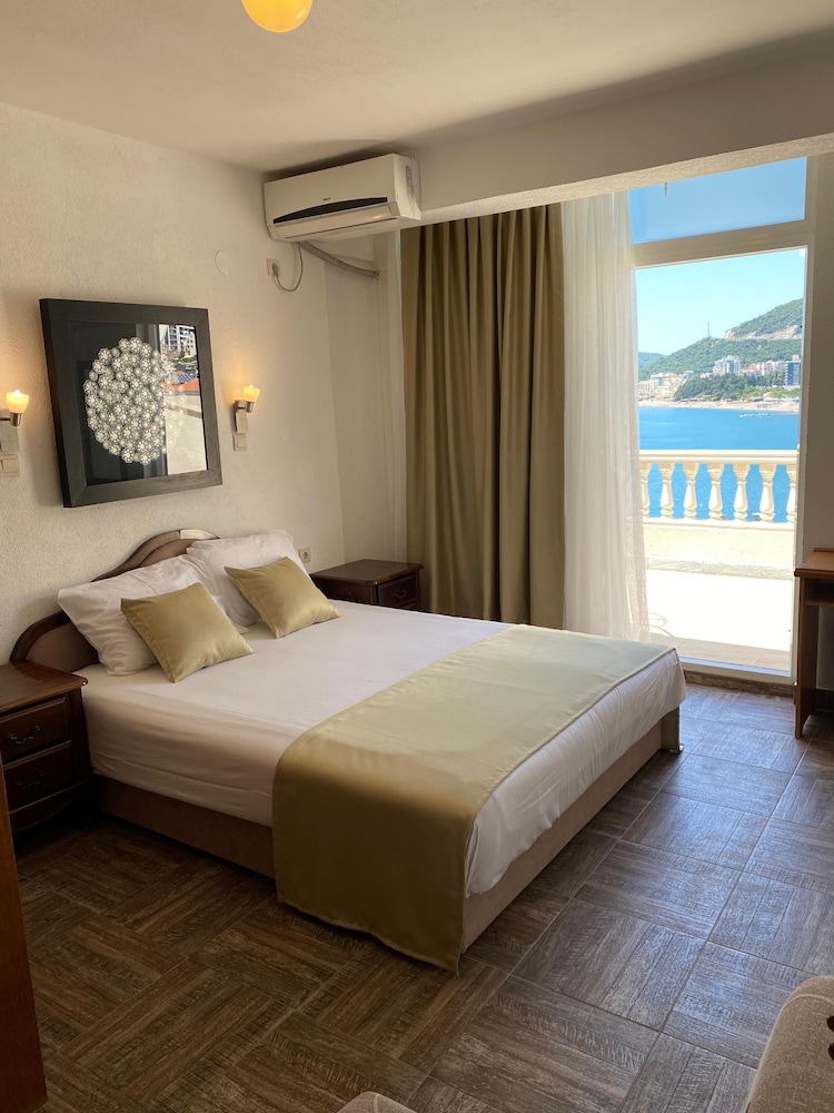 Standard Double Room, 1 Queen Bed, Sea View photo 3