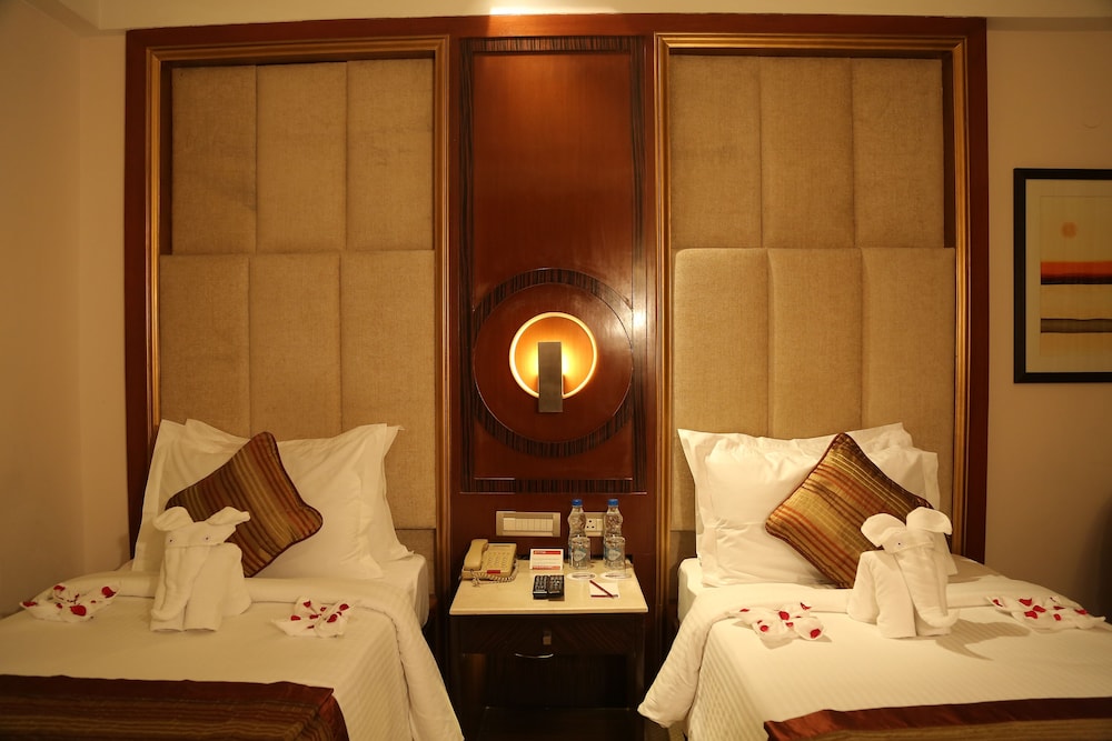Executive Room - Photo 7