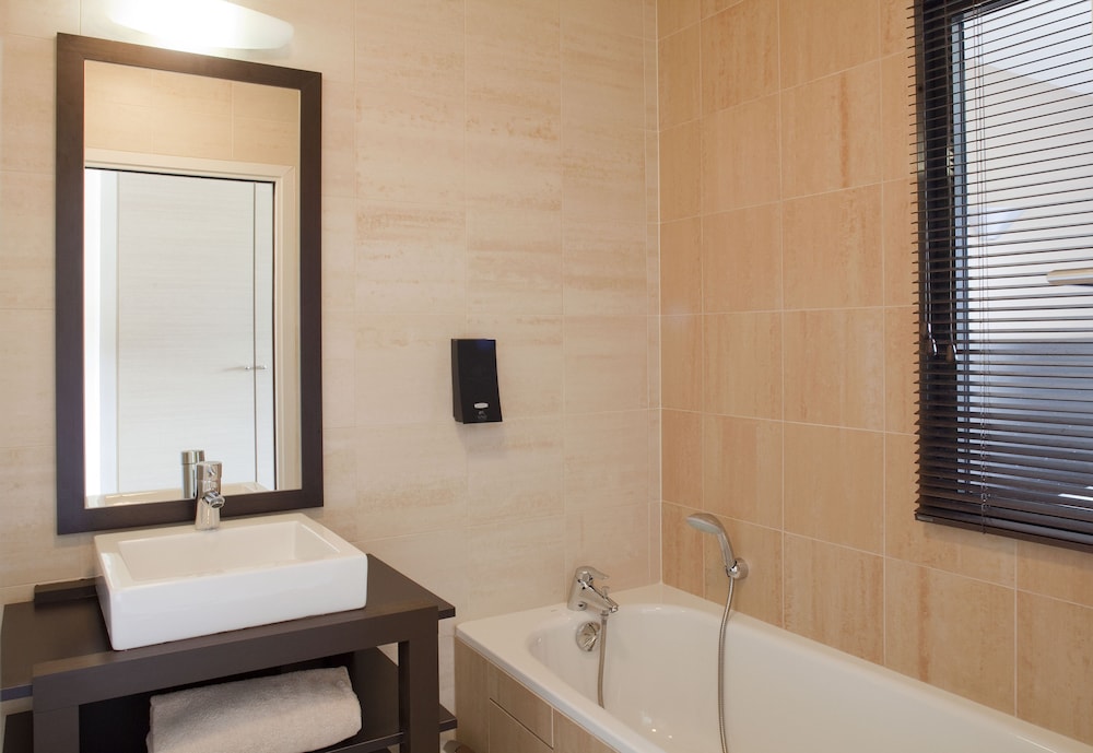 Deluxe Room, Canal View photo 2