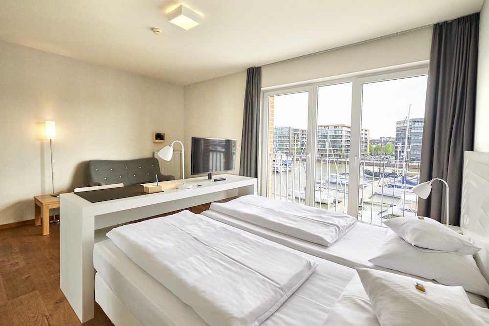 City Single Room, Harbor View photo 3