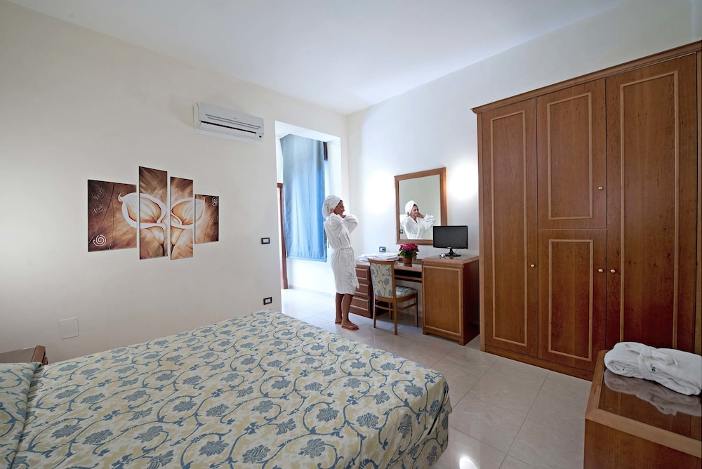 Quadruple Room photo 2