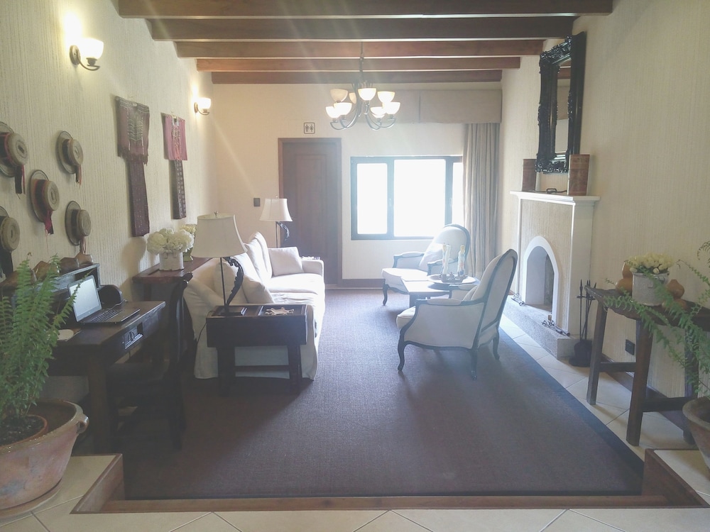 Royal Suite, 1 Bedroom, Mountain View photo 3