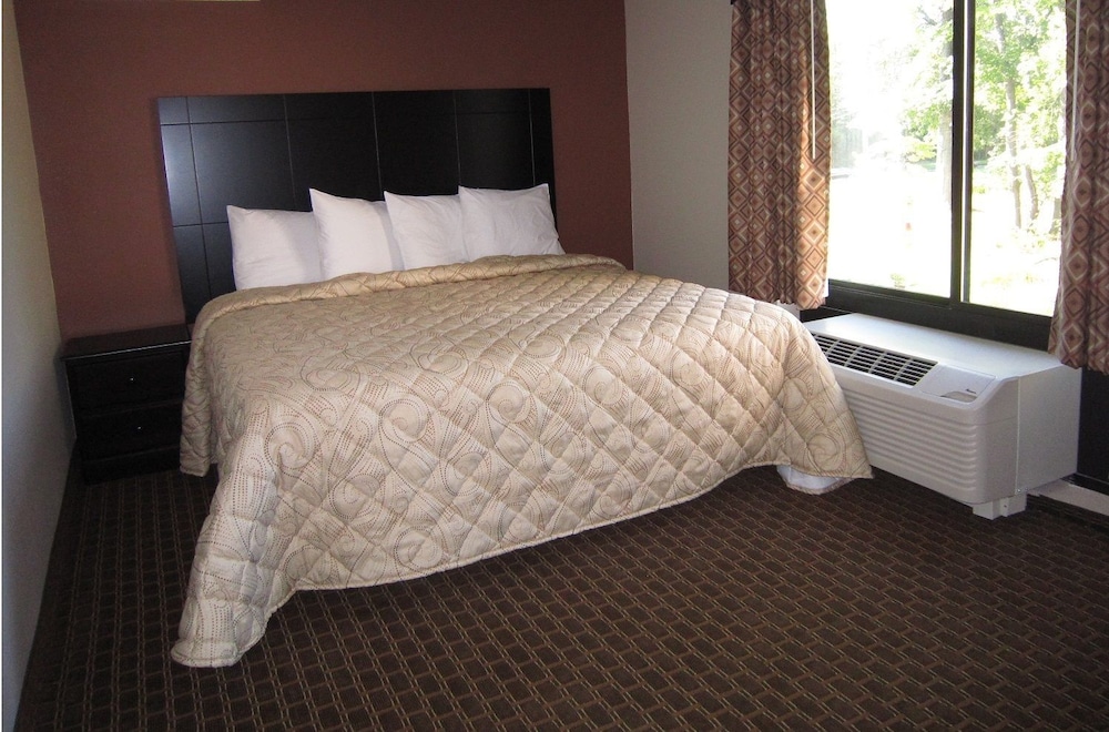 Standard Suite, 1 King Bed, Kitchenette photo 1