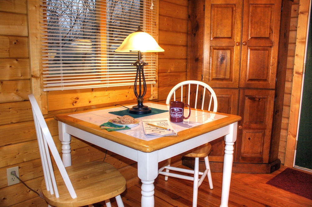 Cabin, Valley View photo 1