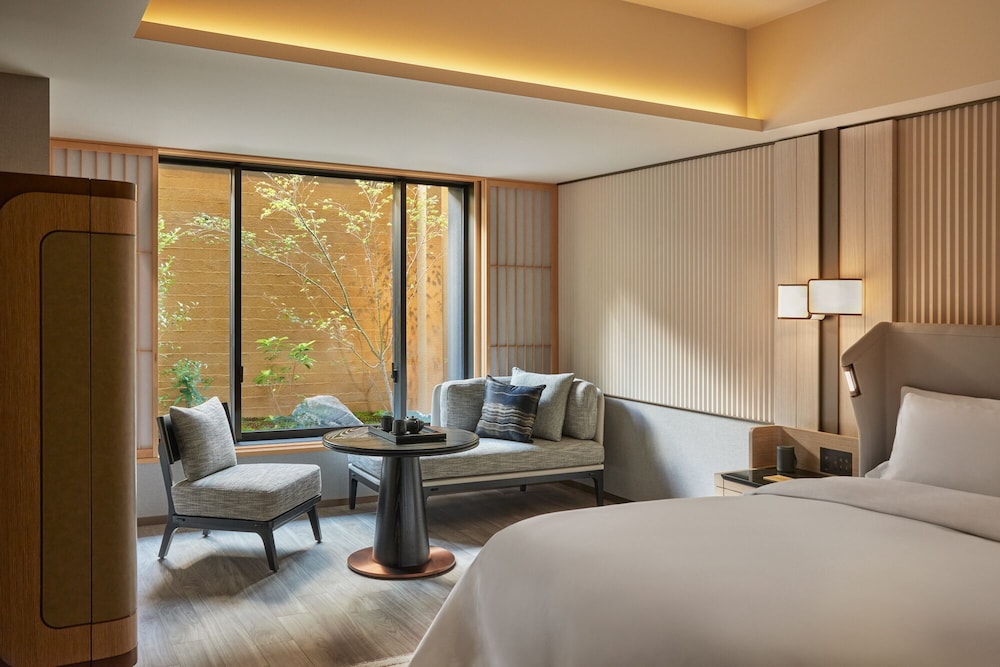 Premier Room, 2 Twin Beds, Garden View - Photo 3