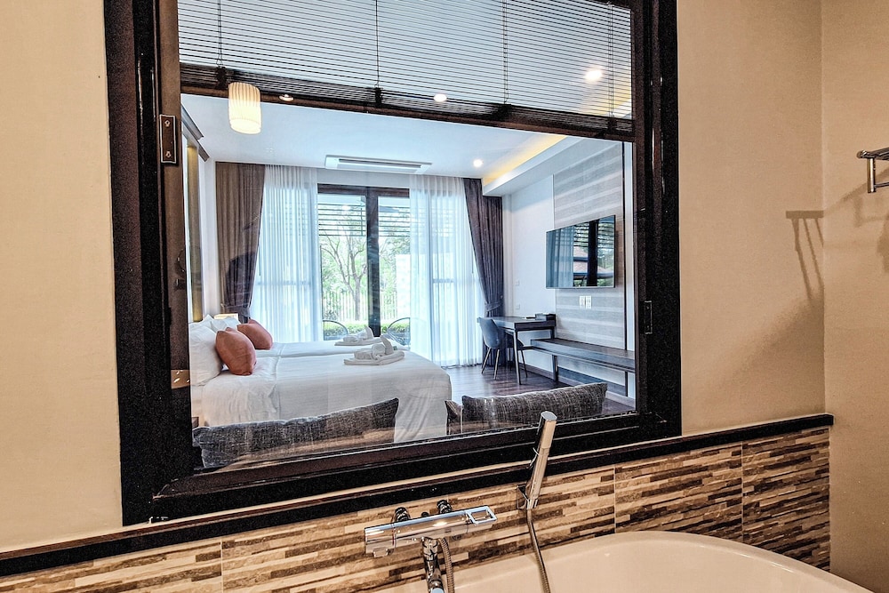 Deluxe Twin Room - Photo 5