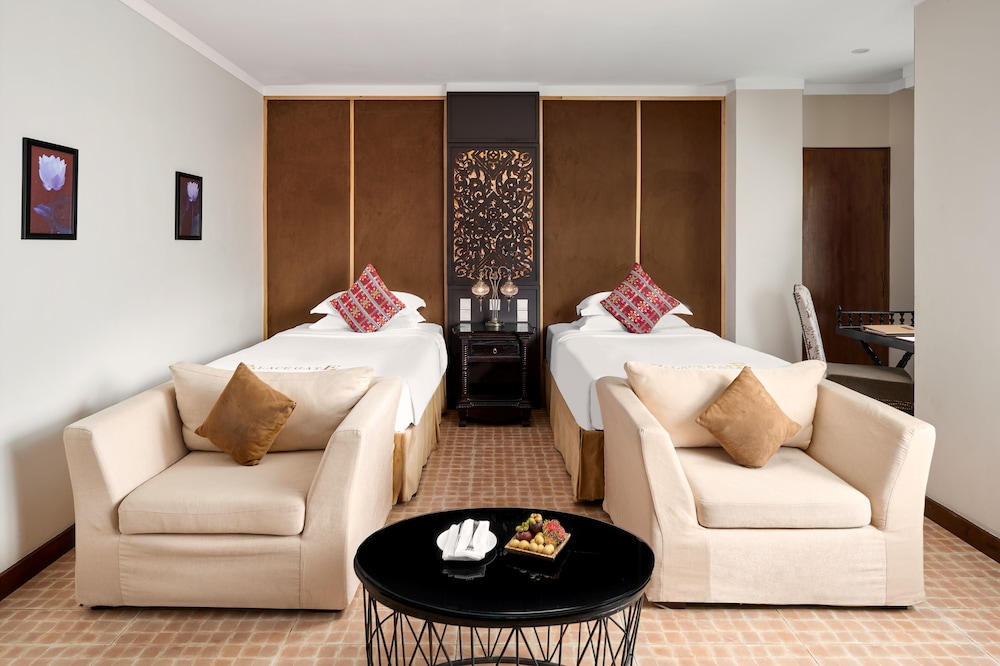 Royal Deluxe Twin Room with View photo 1