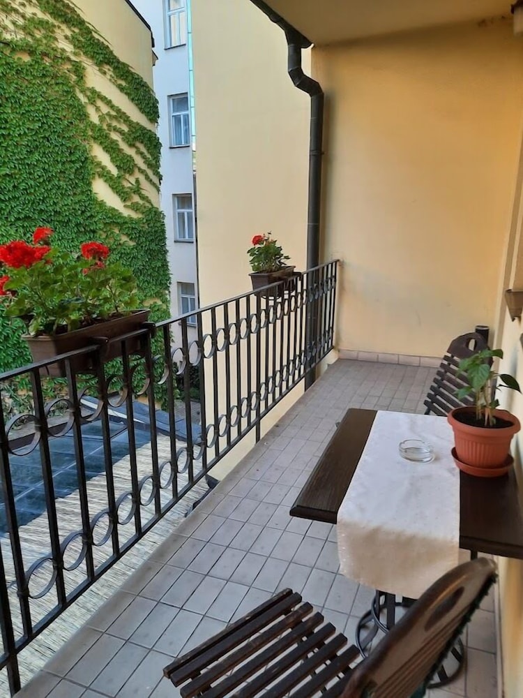 Design Double Room with Balcony