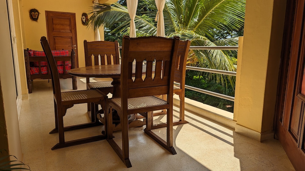 Comfort Suite, 1 Bedroom, Ocean View - Photo 5