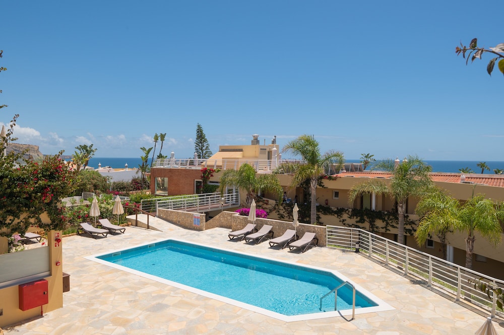 Family Apartment, Balcony, Sea View - Photo 5