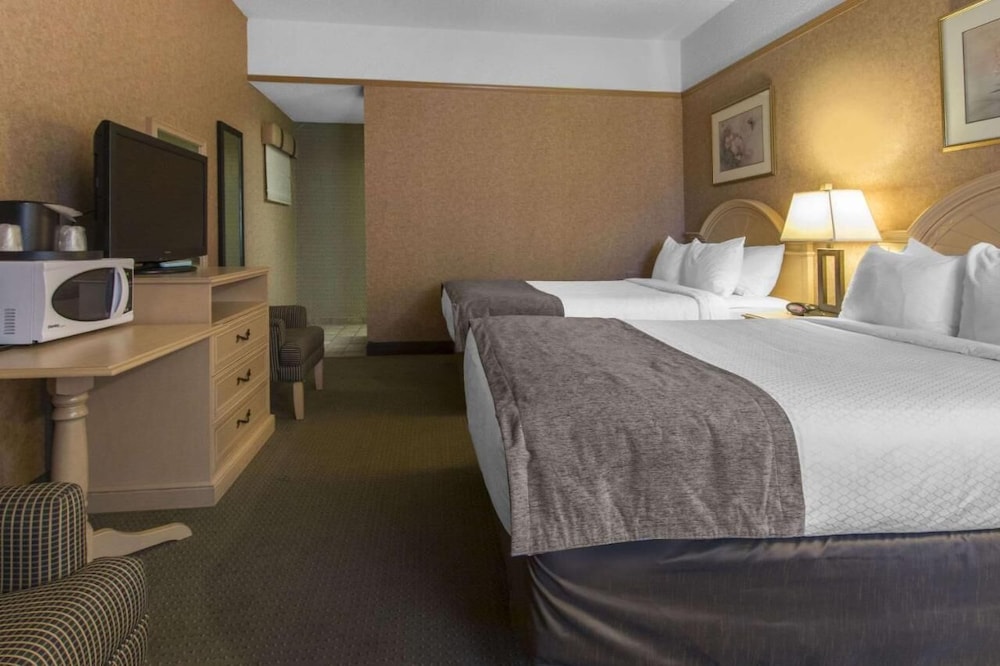 Basic Double Room, 2 Double Beds, Non Smoking photo 3