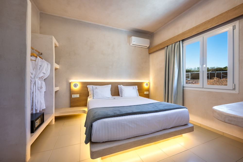 Family Suite, Sea View & Outdoor Hot Tub