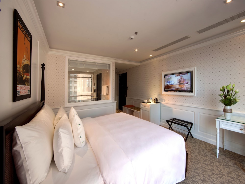 Imperial Heritage Suite photo 2