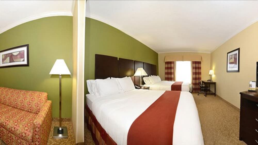 Suite, 2 Queen Beds (Additional Living Area) - Photo 3