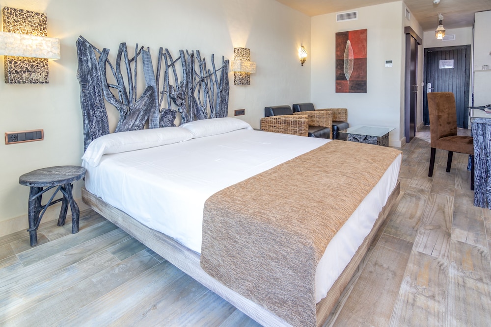 Superior Double Room - Photo 12