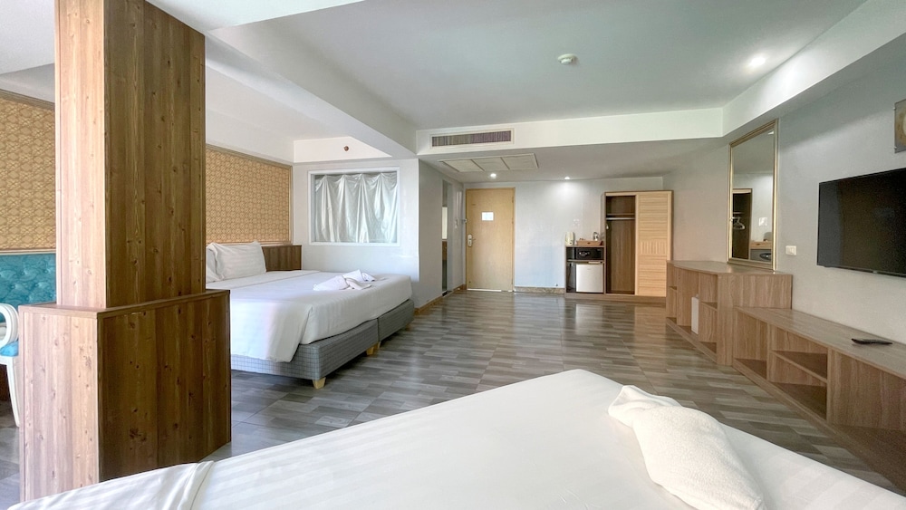 Premier Triple Room - Photo 4