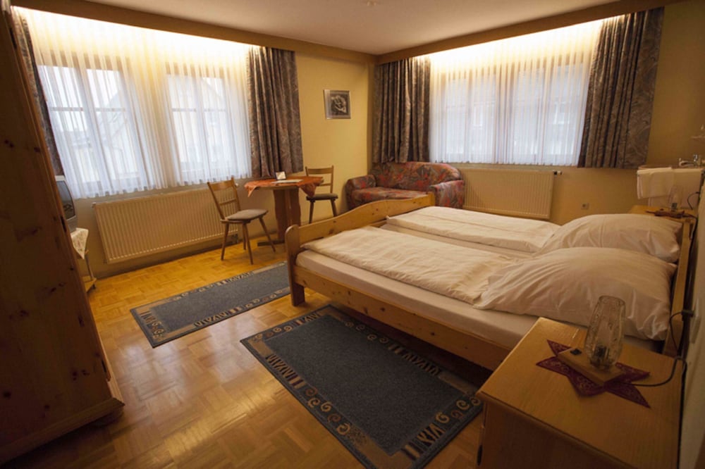Room, Multiple Beds photo 2