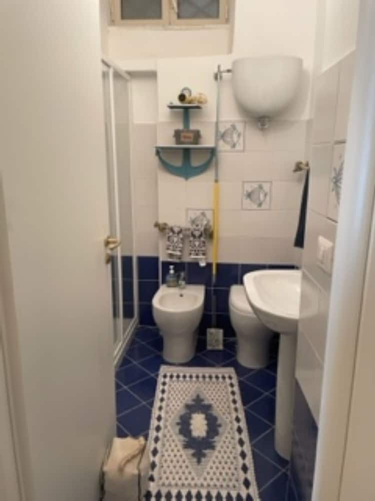 Basic Apartment photo 2