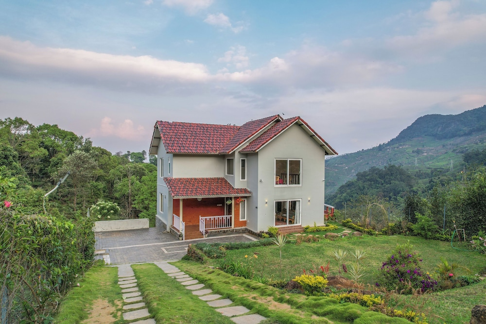 Villa photo 2