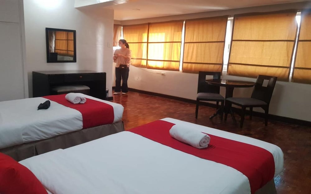 Superior Studio, 2 Twin Beds