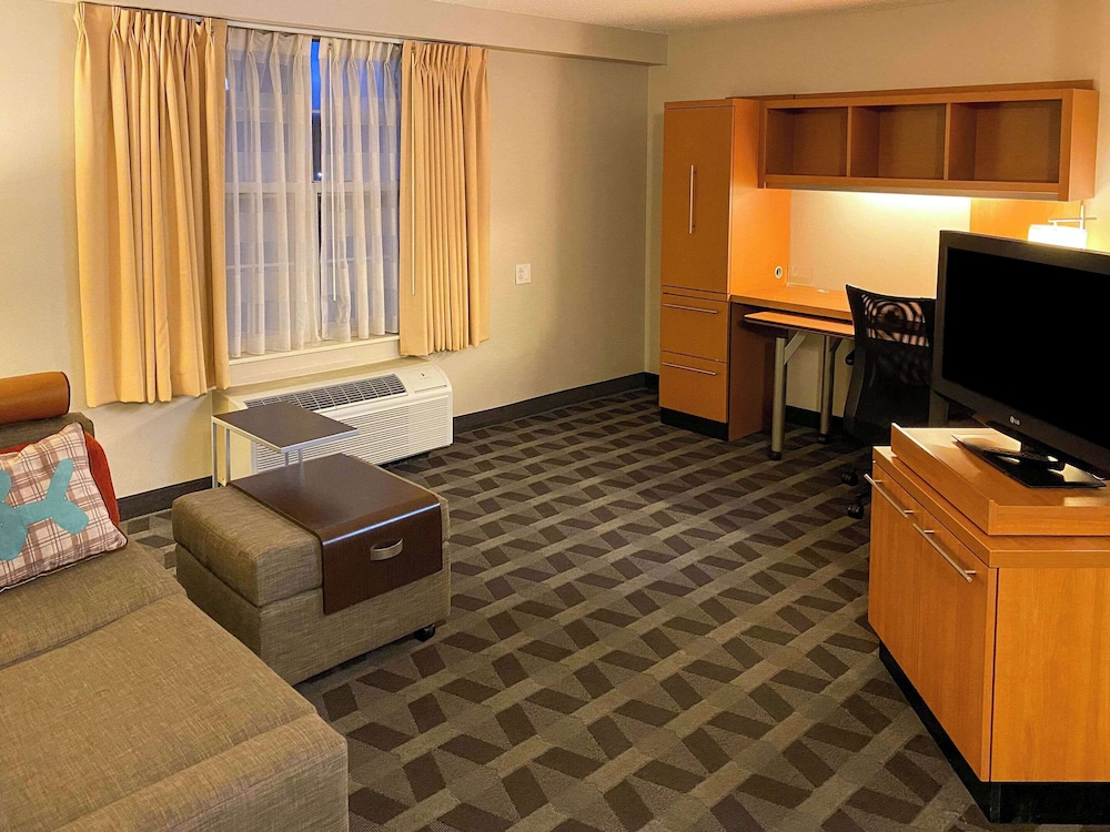 Suite, 1 Queen Bedroom, Non Smoking - Photo 4
