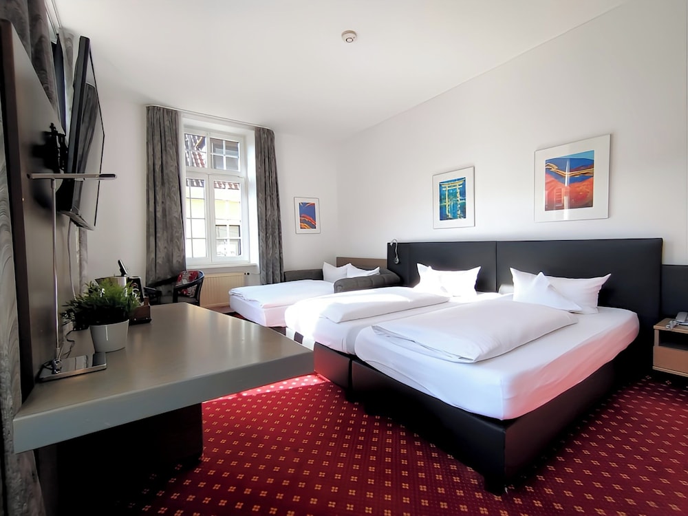 Family Quadruple Room, Non Smoking, Balcony photo 1