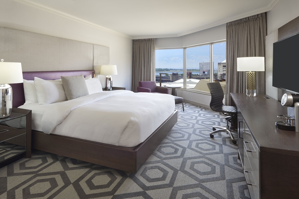 Suite, 1 Bedroom, Business Lounge Access thumbnail 6