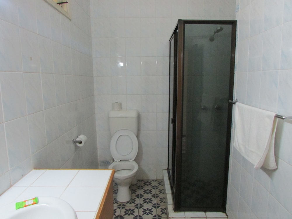 Air-Condition Poolside Suite photo 2