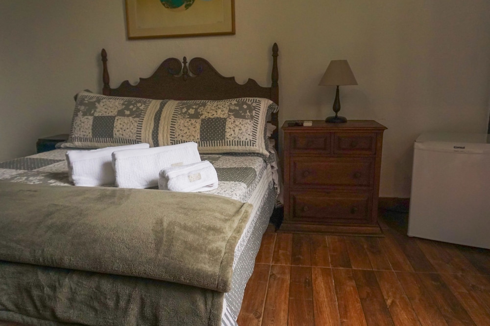 Standard Twin Room photo 3