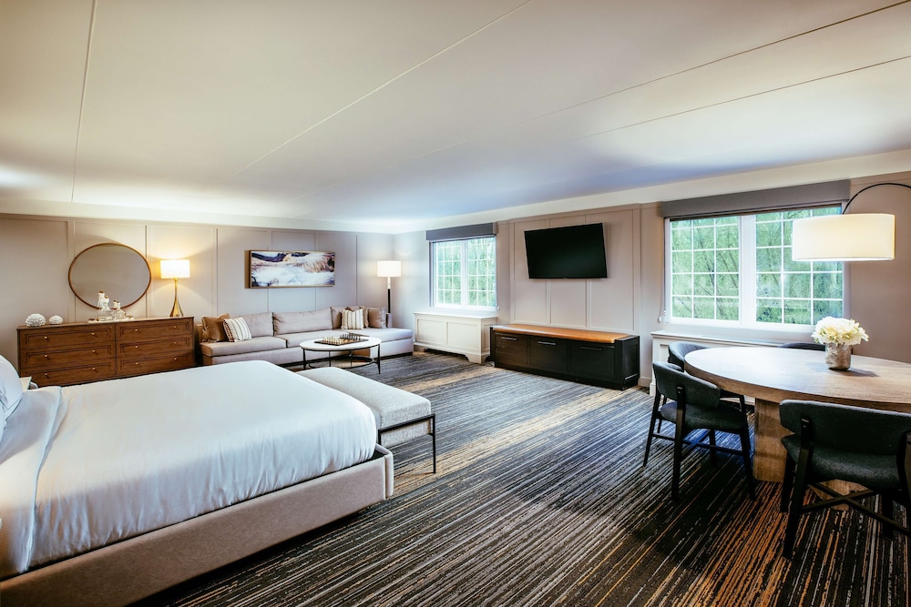 Suite, 1 Bedroom - Photo 2