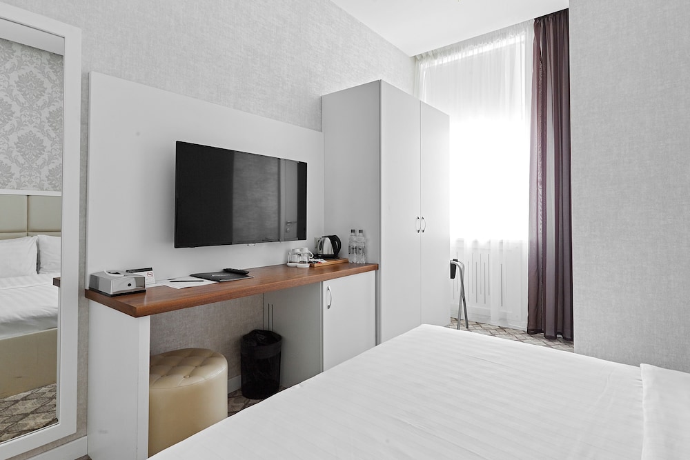 Basic Double Room photo 3