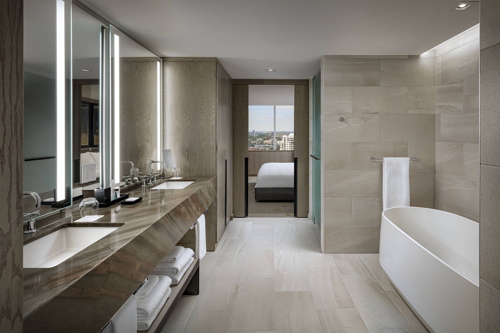 Executive Suite, 1 Bedroom - Photo 4