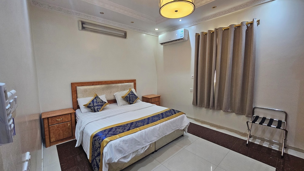 Junior Apartment