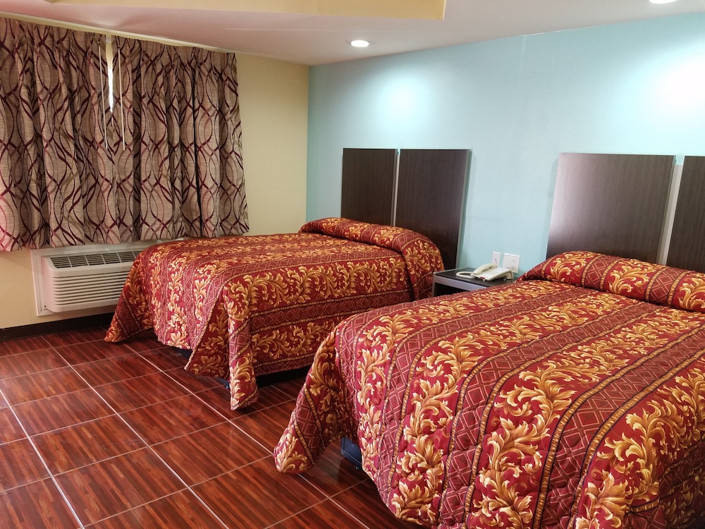 Basic Room, Multiple Beds photo 1